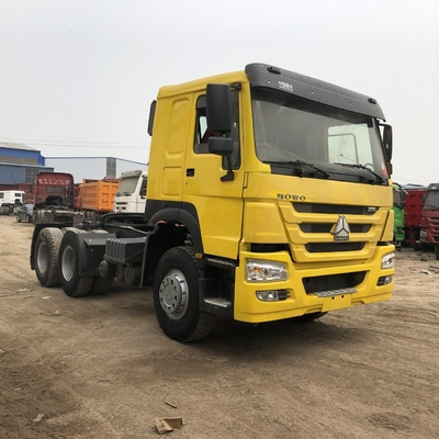 10f 2r Velocidades usadas Sinotruck Tanzânia Tractor Head Truck / Prime Mover for Benefit