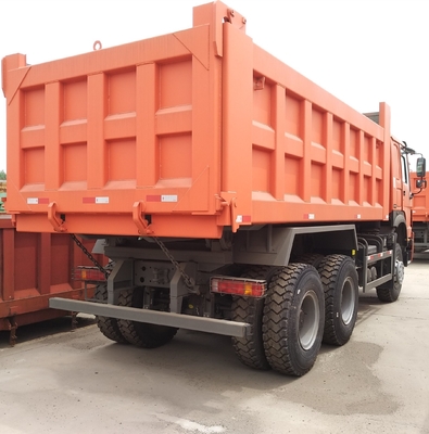 21-30t Capacidade de carga Sinotruk 25tons HOWO 336HP 16 metros cúbicos
