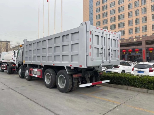 Cisterna de combustível 300L Sinotruck 12 Wheeler 60tons 70tons Usado tampão tampão HOWO 8X4