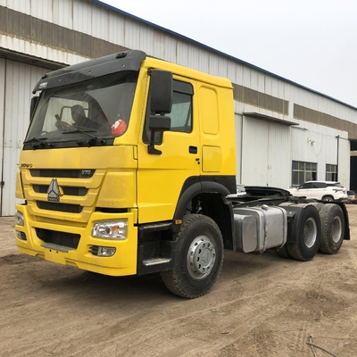 10f 2r Velocidades usadas Sinotruck Tanzânia Tractor Head Truck / Prime Mover for Benefit