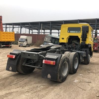 10f 2r Velocidades usadas Sinotruck Tanzânia Tractor Head Truck / Prime Mover for Benefit