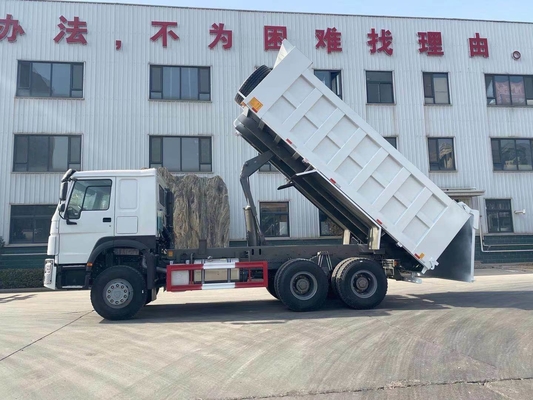 6X4 Sinotruk HOWO 10 Pneus Volume Caminhão de remoção de areia Caminhão de descarga com tanque de combustível de 300L