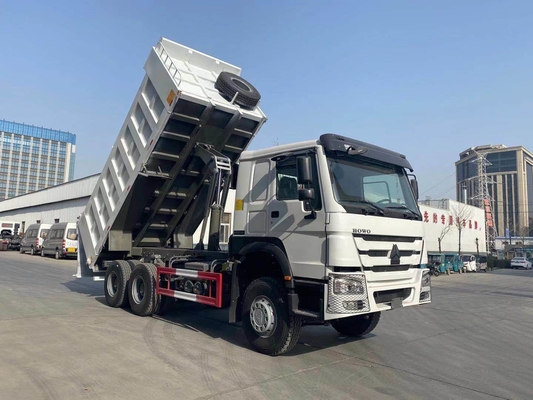 6X4 Sinotruk HOWO 10 Pneus Volume Caminhão de remoção de areia Caminhão de descarga com tanque de combustível de 300L