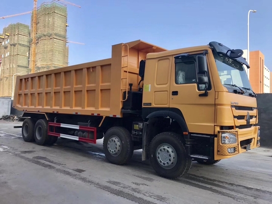 Caminhão de 12 rodas 8X4 Sinotruck 40 metros cúbicos Caminhão de desvio com eixo dianteiro Hf9 certificado pela ISO