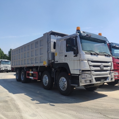 Desenho de pneu radial 41-50t Capacidade de carga Sinotruk HOWO 8X4 40 Ton Dump Truck no Paquistão