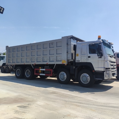 Desenho de pneu radial 41-50t Capacidade de carga Sinotruk HOWO 8X4 40 Ton Dump Truck no Paquistão