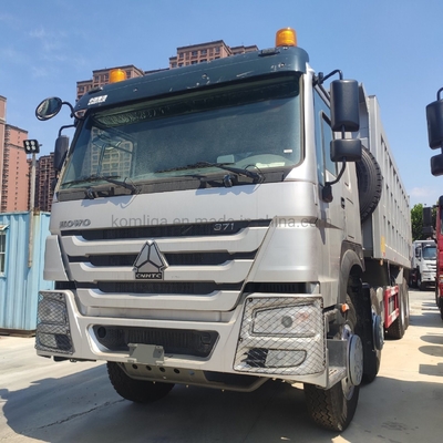 Desenho de pneu radial 41-50t Capacidade de carga Sinotruk HOWO 8X4 40 Ton Dump Truck no Paquistão