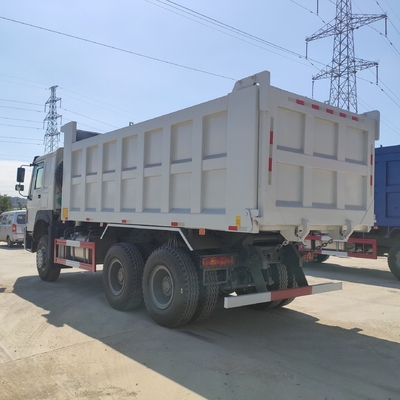 Estilo de elevação dianteira Diesel 10 Wheeler Sinotruk HOWO Tipper Truck 371HP 6X4 para despejo