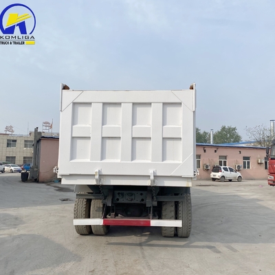 6X4 Usado Sinotruk HOWO Dump Truck / Tipper 371HP 375HP com uma cabine de dormir e A / C