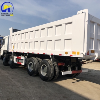 Sinotruk HOWO, camião de 70 toneladas de alta capacidade com elevação hidráulica de cilindro ventral