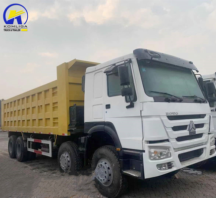 Sinotruk HOWO, camião de 70 toneladas de alta capacidade com elevação hidráulica de cilindro ventral