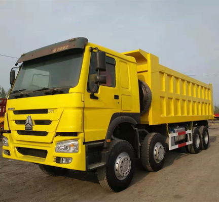 Sinotruck HOWO 8X4 caminhão de torneira Sinotruck usado caminhão de descarga com sistema de direção Zf8118