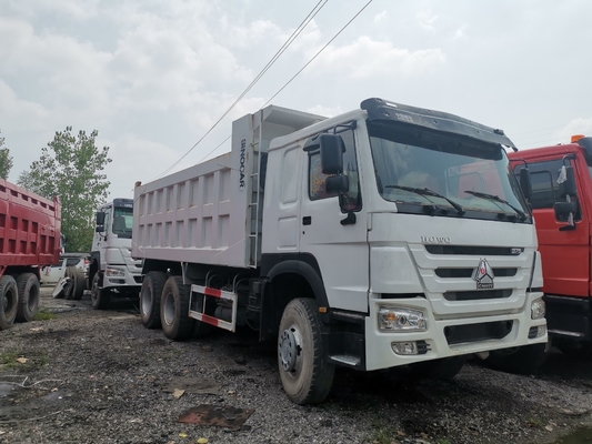 Sinotruk de segunda mão HOWO Shacman Dump Tipper para África 6×4 Drive Wheel 300L Tanker de combustível
