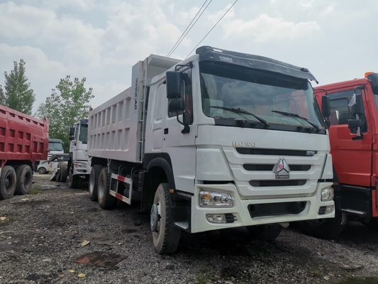 Sinotruk de segunda mão HOWO Shacman Dump Tipper para África 6×4 Drive Wheel 300L Tanker de combustível