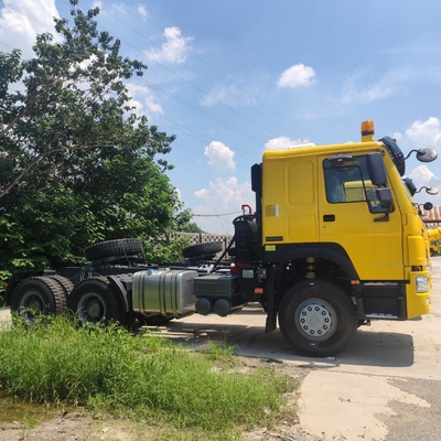 Hw76 Cab HOWO Usado cabeça de trator 3 eixos 6X4 para dentro do seu orçamento 6800 * 2500 * 3200mm