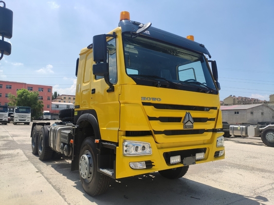 Hw76 Cab HOWO Usado cabeça de trator 3 eixos 6X4 para dentro do seu orçamento 6800 * 2500 * 3200mm