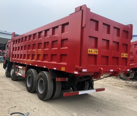 Sinotruk 12 Wheeler Usado HOWO 70 Ton 100 Ton Dump Truck 8X4 com Design de Pneus Radial