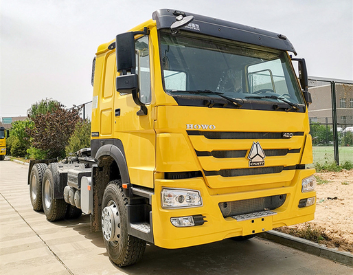 Capacidade de carga de 40 a 60 toneladas Sinotruk HOWO Tractor Truck Head for Trailer Wd615.47 Motor