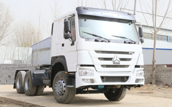Capacidade de carga de 40 a 60 toneladas Sinotruk HOWO Tractor Truck Head for Trailer Wd615.47 Motor