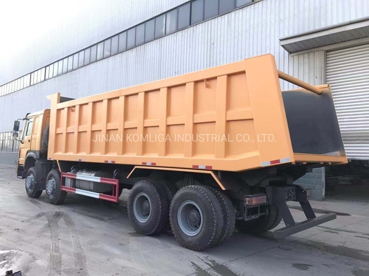 Cnhtc HOWO Sinotruk 8X4 camião de descarga/caminhão de descarga/caminhão pesado com depósito de combustível de 300 litros