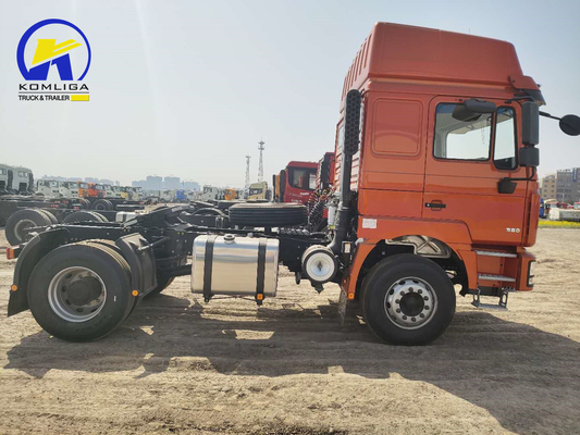 Pedido personalizado Zf Direção Shacman F3000 4X2 Tractor Trailer Truck para África