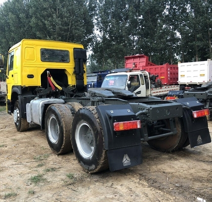 Sinotruk HOWO Caminhão de cabeça de tractor para motor de reboque de capacidade &gt; 8L Base de tração opcional