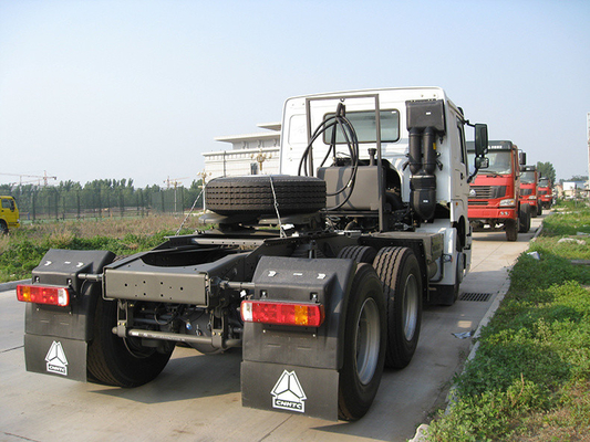 Sinotruk HOWO Caminhão de cabeça de tractor para motor de reboque de capacidade &gt; 8L Base de tração opcional