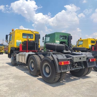 420HP Design de pneu radial Tri-axis 10 rodas 6X4 HOWO Tractor Truck Head com potência
