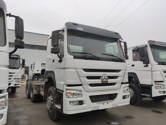 Sino Sinotruk HOWO 6X4 Heavy Duty Tractor Truck Head com pneus e certificação GCC