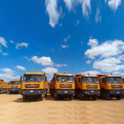 12 rodas Shacman 8X4 Dump Tipper Truck com 375 cavalos de potência e 10 1 pneus de reposição