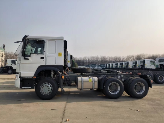 Caminhões-retratores HOWO pesados 6X4 com cabine de climatização e capacidade de carga de 21-30 t