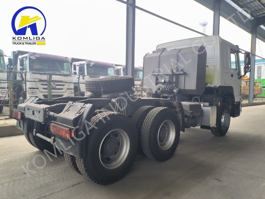HOWO 6X4 Caminhão de tração de 10 rodas Caminhão de reboque com pneu certificado pela ECE 295/80r22.5