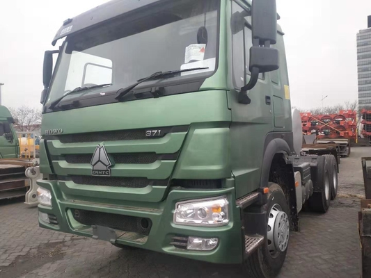 420HP Sinotruk HOWO Heavy Duty Tractor Trailer Head Truck com design de pneu radial