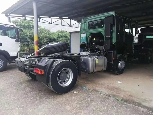Eixo dianteiro 9 toneladas Sinotruk HOWO Utilizado 10 rodas 6*4 Tractor Head Trailer Truck Venda