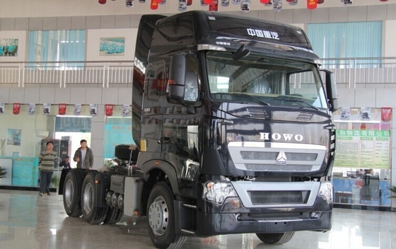 6×4 Transmissão manual Sinotruk HOWO T7h Tractor truck