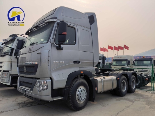 Sinotruk HOWO Camião 6X4 10 rodas Camião tractor usado com tanque de óleo de alumínio de 400L