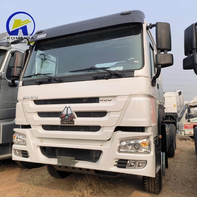 Sinotruk HOWO Camião 6X4 10 rodas Camião tractor usado com tanque de óleo de alumínio de 400L