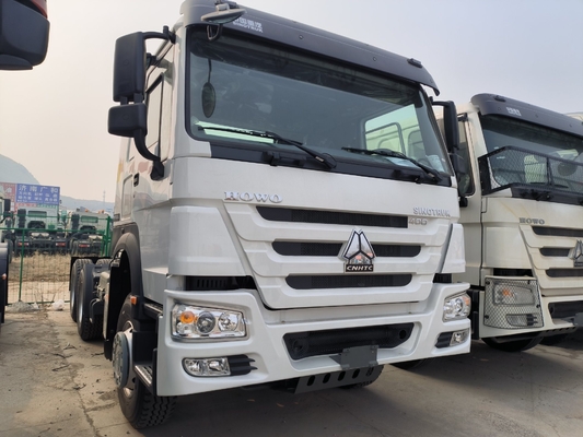 6X4 Sinotruk HOWO Tractor Heavy Duty Truck Trailer Head com capacidade do motor Wd615.47&gt; 8L