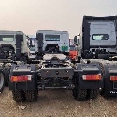 Sinotruk HOWO de segunda mão 6X4 Tractor truck com cabeça de reboque de carga pesada com e ≤5 lugares