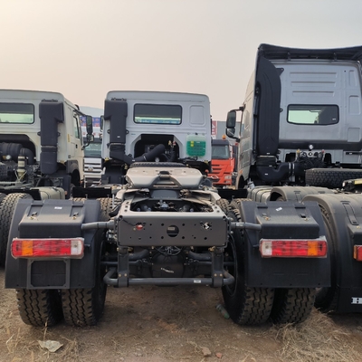 Sinotruk HOWO de segunda mão 6X4 Tractor truck com cabeça de reboque de carga pesada com e ≤5 lugares