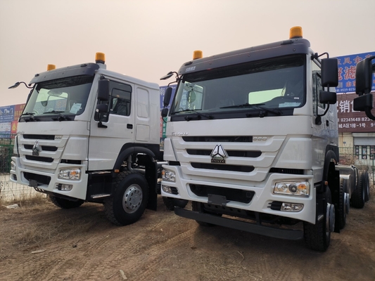 Alta capacidade de carga 21-30t Sinotruk HOWO Trator caminhão D12.42-20 Motor 6X4