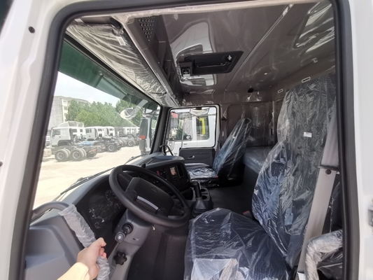 Sinotruk HOWO, caminhão-trator de alta capacidade, cabeça de reboque 6X4 com capacidade do motor &gt; 8 litros