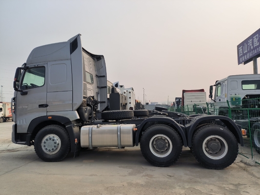 Sinotruk de segunda mão HOWO Tractor Trailer Head 6X4 Tractor Truck com caixa de engrenagens Hw19710