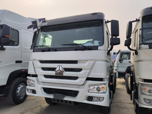 Caminhão de trator Sinotruk HOWO usado 6X4 Euro 2 Padrão de emissões Cisterna de óleo de alumínio de 400L