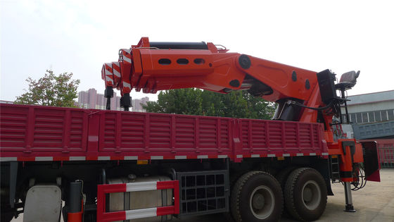 Caminhão de descarga versátil Sinotruk HOWO 6X4 com motor de guindaste Wd615.47.D12.42 e Assentos ≤ 5