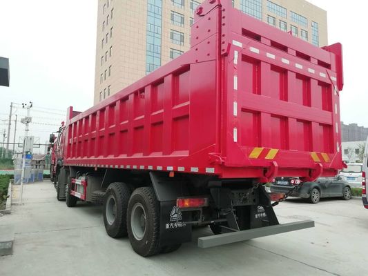 Capacidade de carga do tanque de combustível de 300L 21-30t HOWO 8X4 camião de descarga para condições difíceis