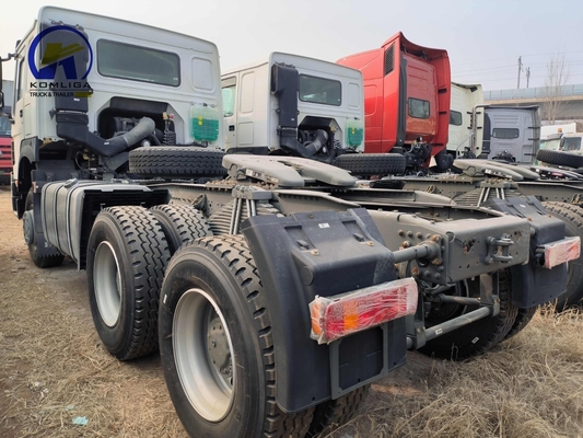 6X4 Roda motriz usada Sinotruk HOWO 10 Wheeler Tow Head Trailer Truck com cabine de A / C