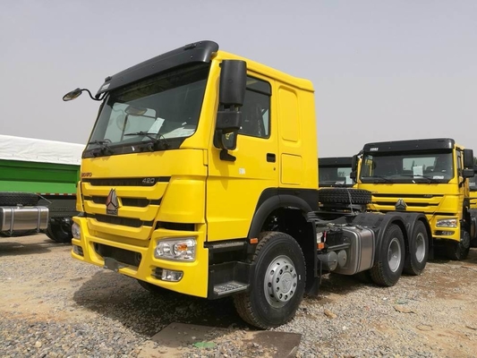 10 Wheeler Sinotruk Usado Trator Truck HOWO 6X4 Cabeça de Reboque com Design de Pneus Radial
