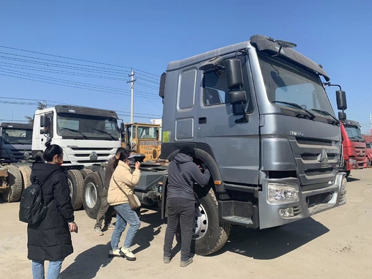 Reboque de cargas a diesel 10 rodas Trailers Head Prime Mover Sinotruk HOWO 6X4 Trator Truck