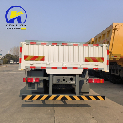 Desenho de pneus sem tubo Sinotruk HOWO 8X4 caminhão de carga pesado com transmissão Wly6t46